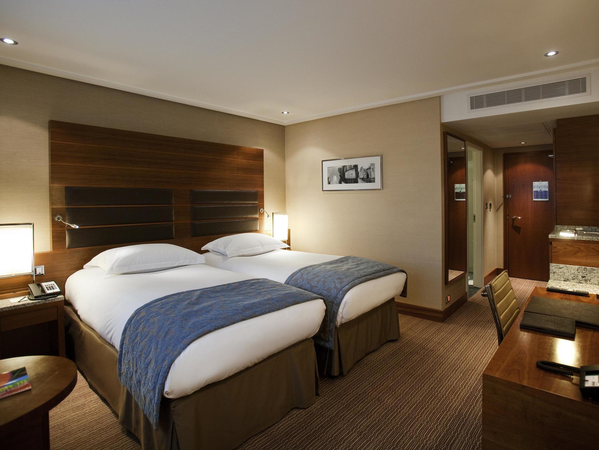 Sofitel London Heathrow 5*