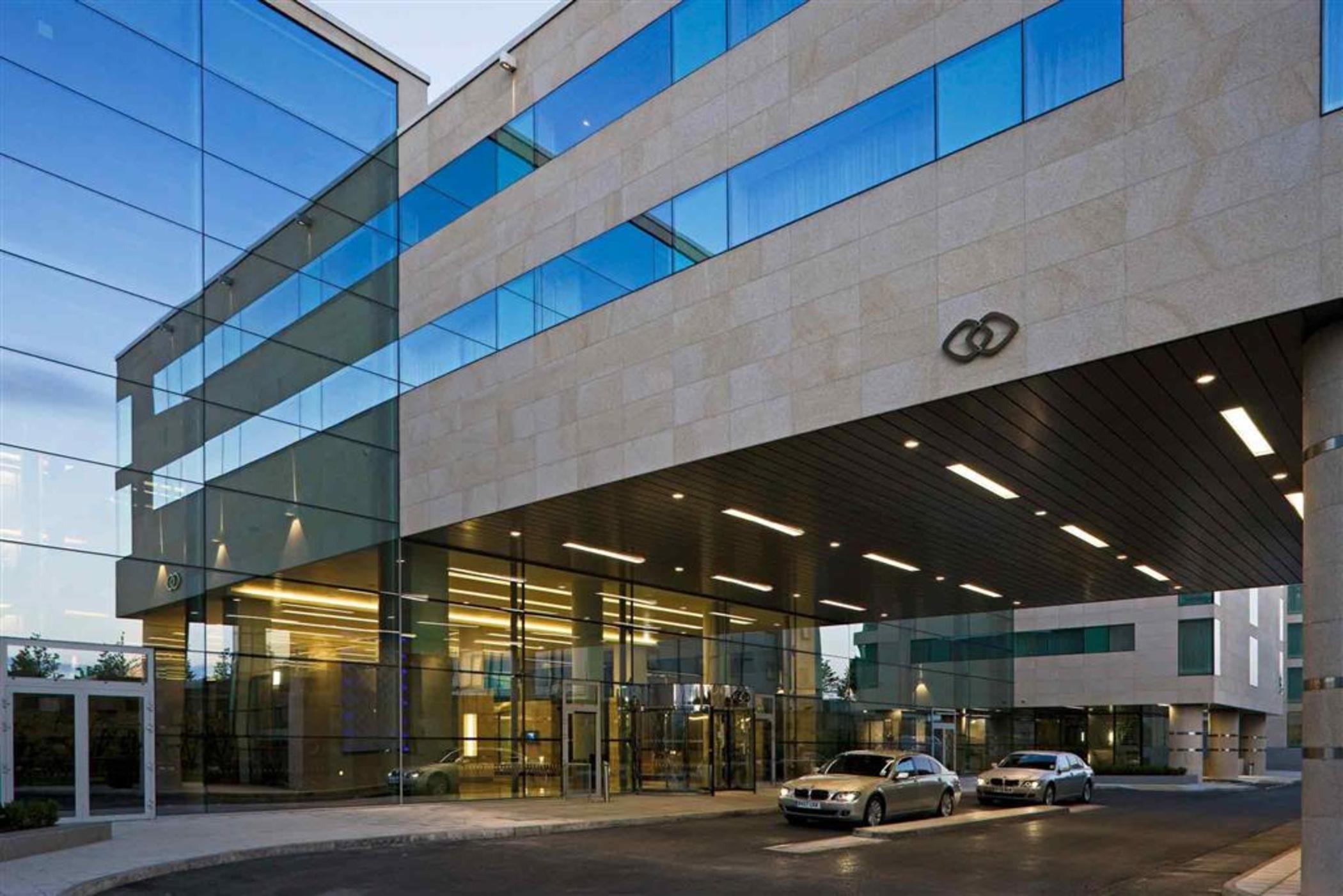 Sofitel London Heathrow Hotel 5*
