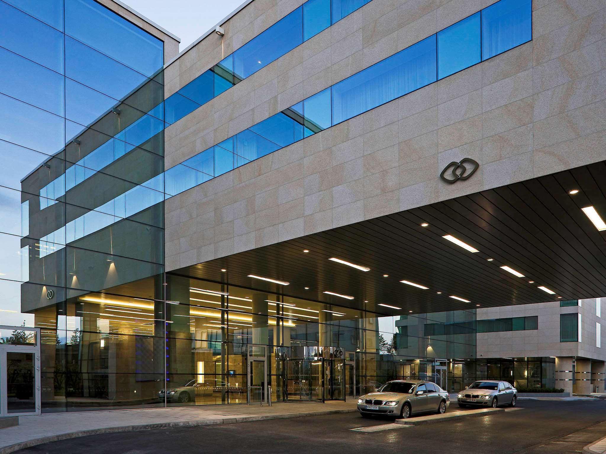 Hotel Sofitel London Heathrow 5*
