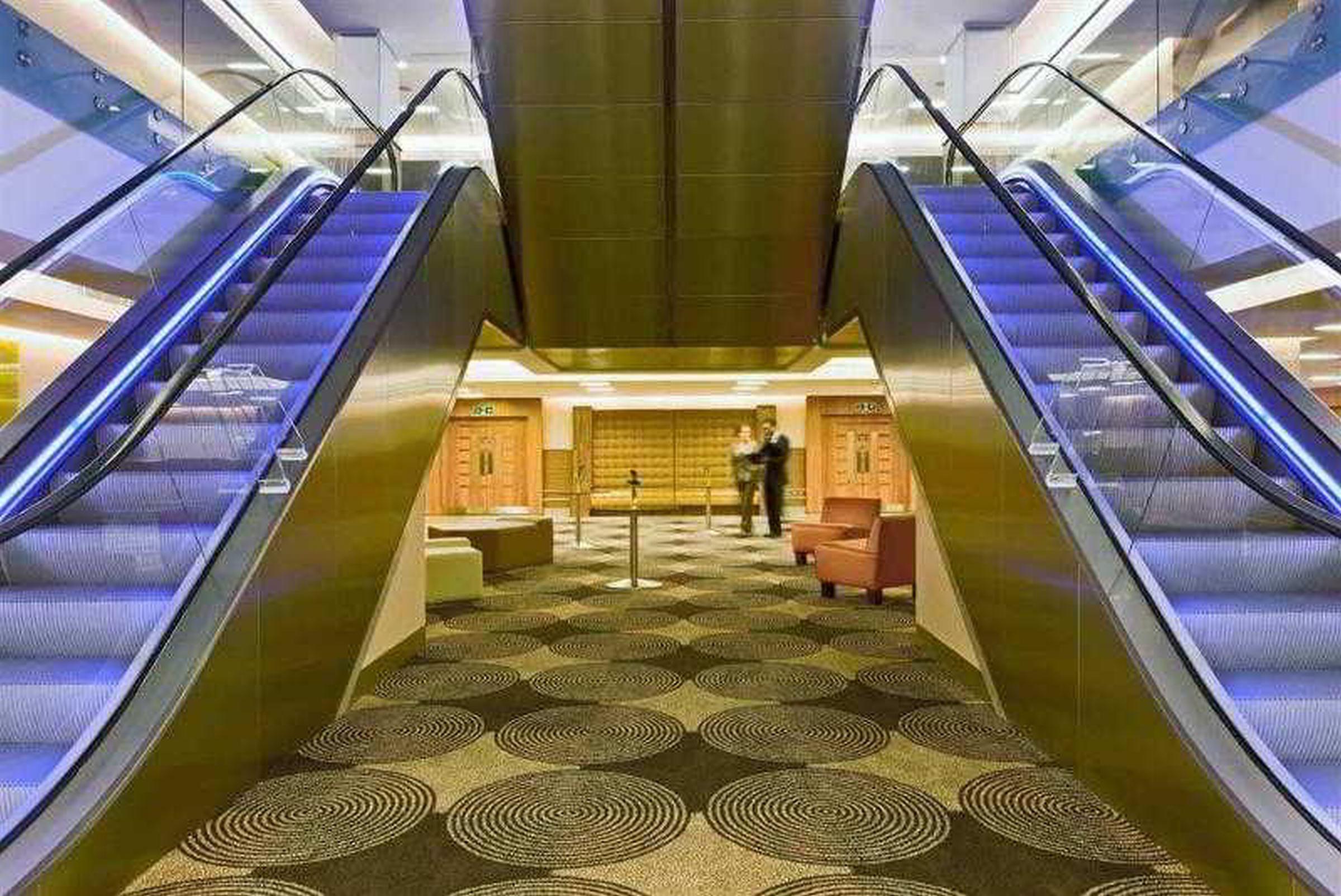 Sofitel London Heathrow Hotel 5*