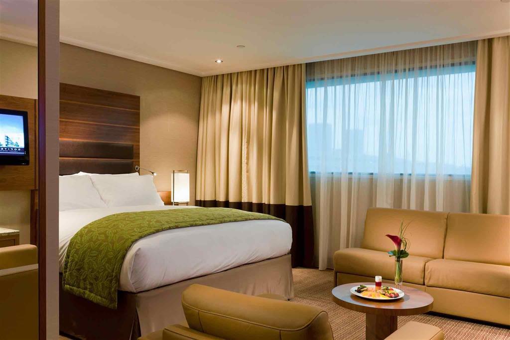 Sofitel London Heathrow 5*