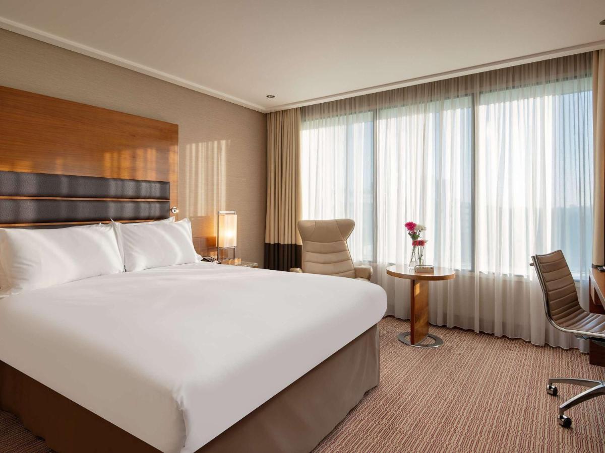 Sofitel London Heathrow 5*