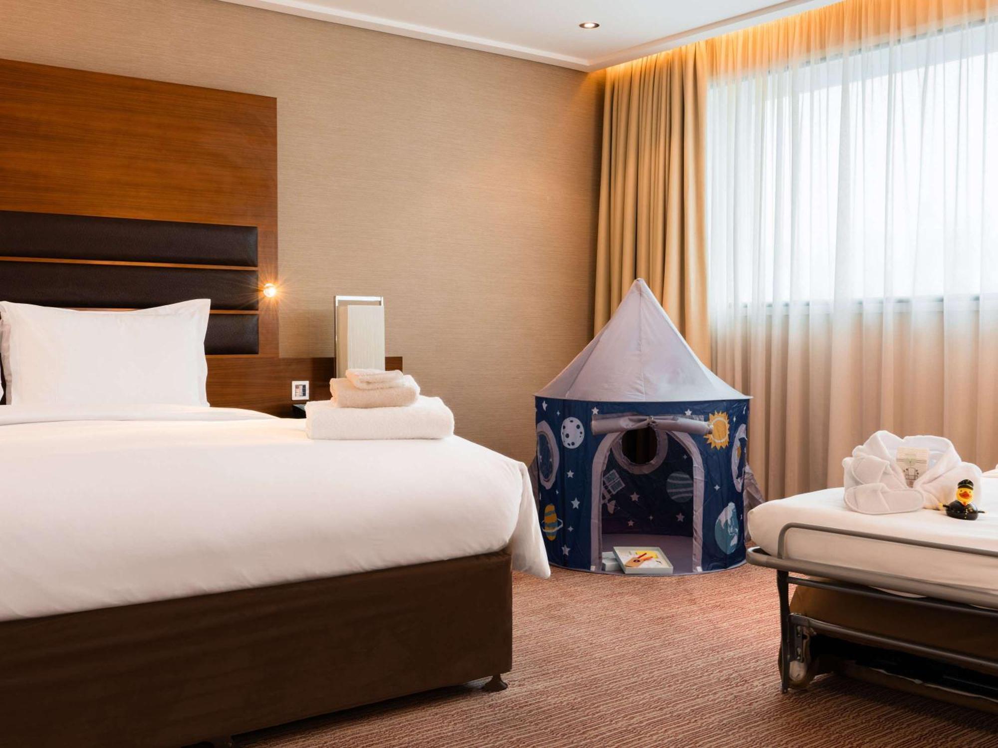 Sofitel London Heathrow Hotel 5*